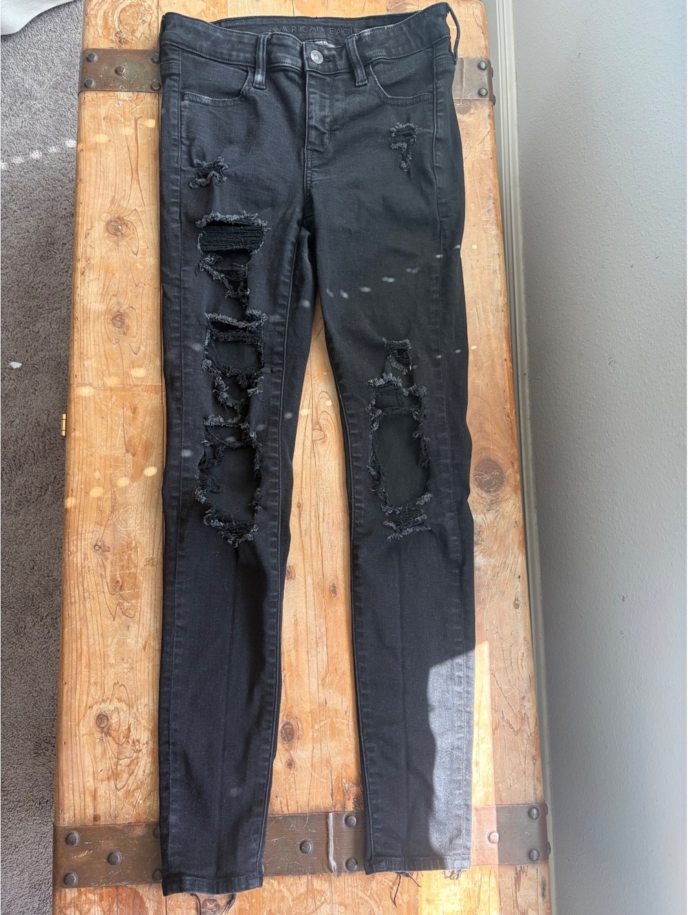 American Eagle Next Level Stretch Black Distressed Skinny Jeans Size 4 Regular